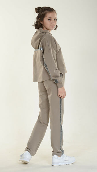 Bravika coup  (, ) (,  1)