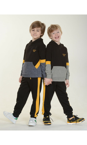 Bravika coup  (, ).  2